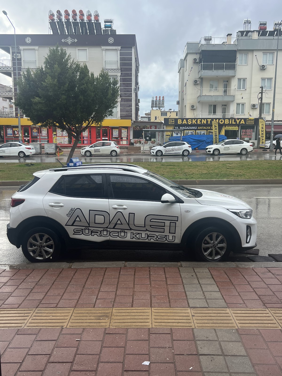 Özel Adalet Sürücü Kursu Yerel İşletme fotoğrafı 5